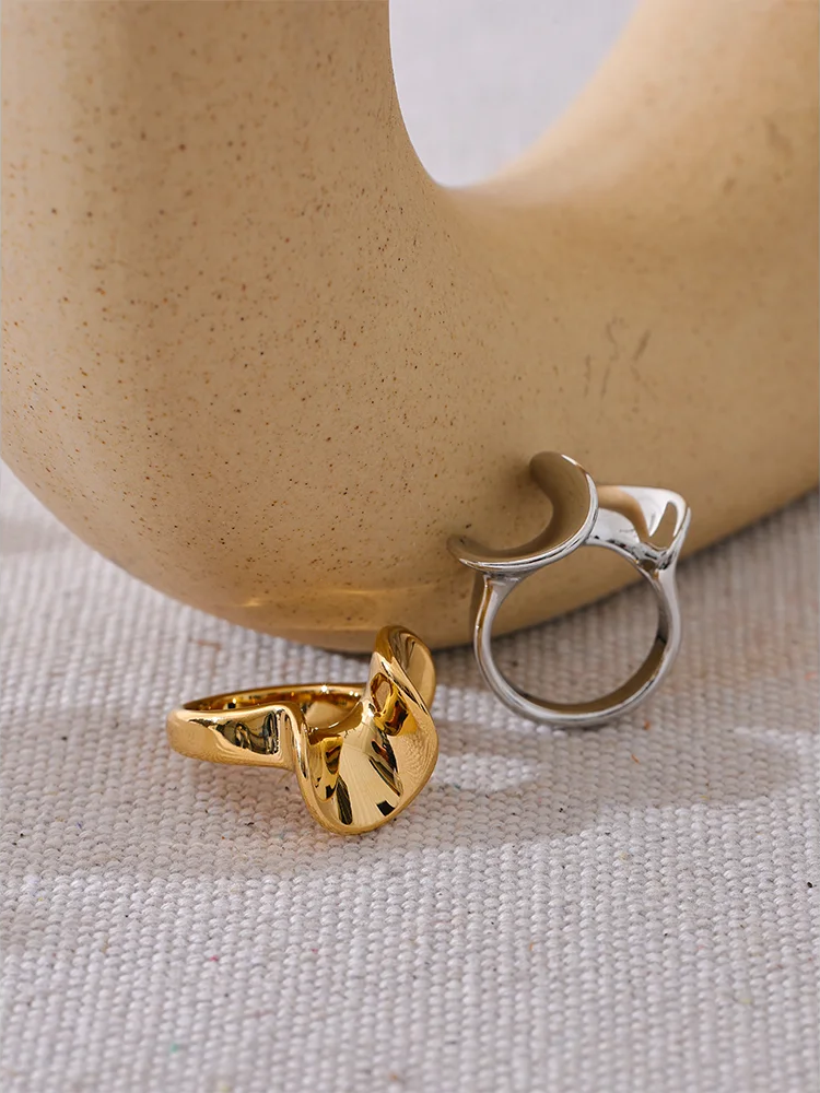 Irregular Geometric Smooth Metal Ring - Ecru