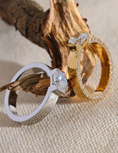 Luxury Cubic Zirconia Wedding Ring - Ecru