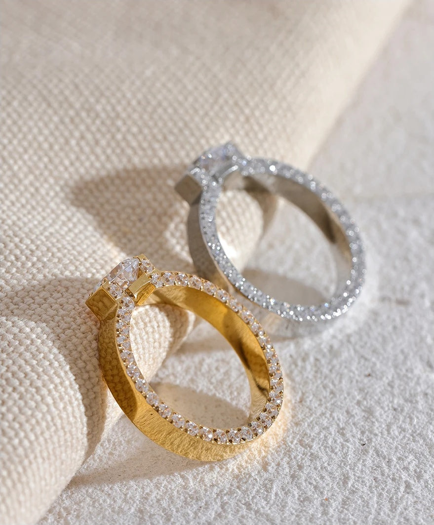 Luxury Cubic Zirconia Wedding Ring - Ecru