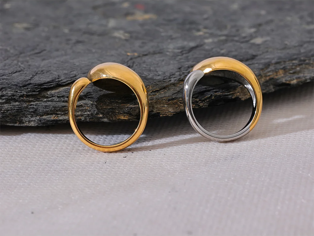 Metal Minimalist Stylish Statement Ring - Ecru