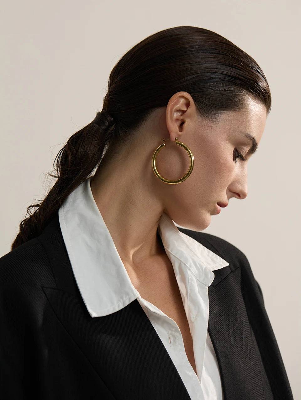 Minimalist Chunky Chic Hoop Earrings - Ecru