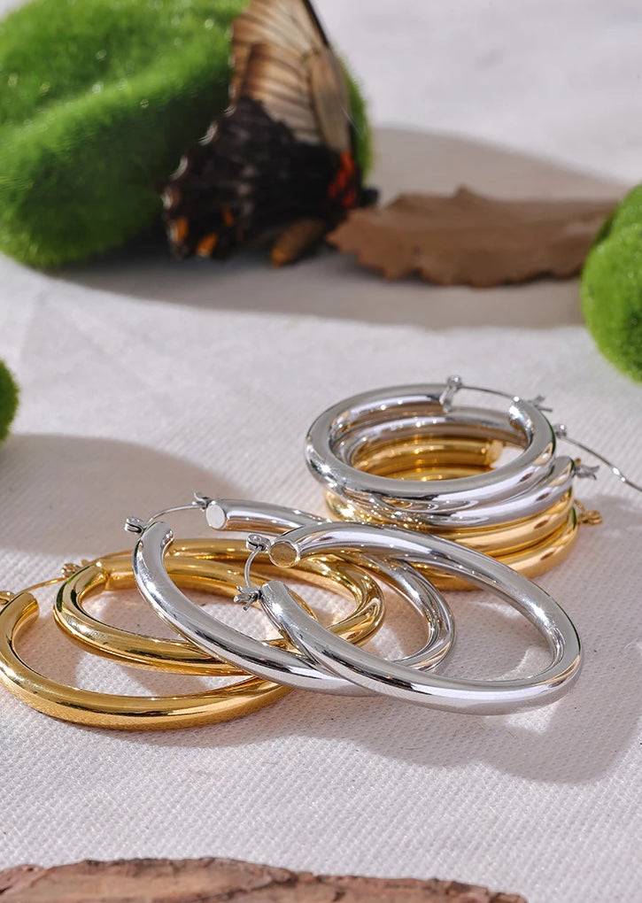 Minimalist Chunky Chic Hoop Earrings - Ecru