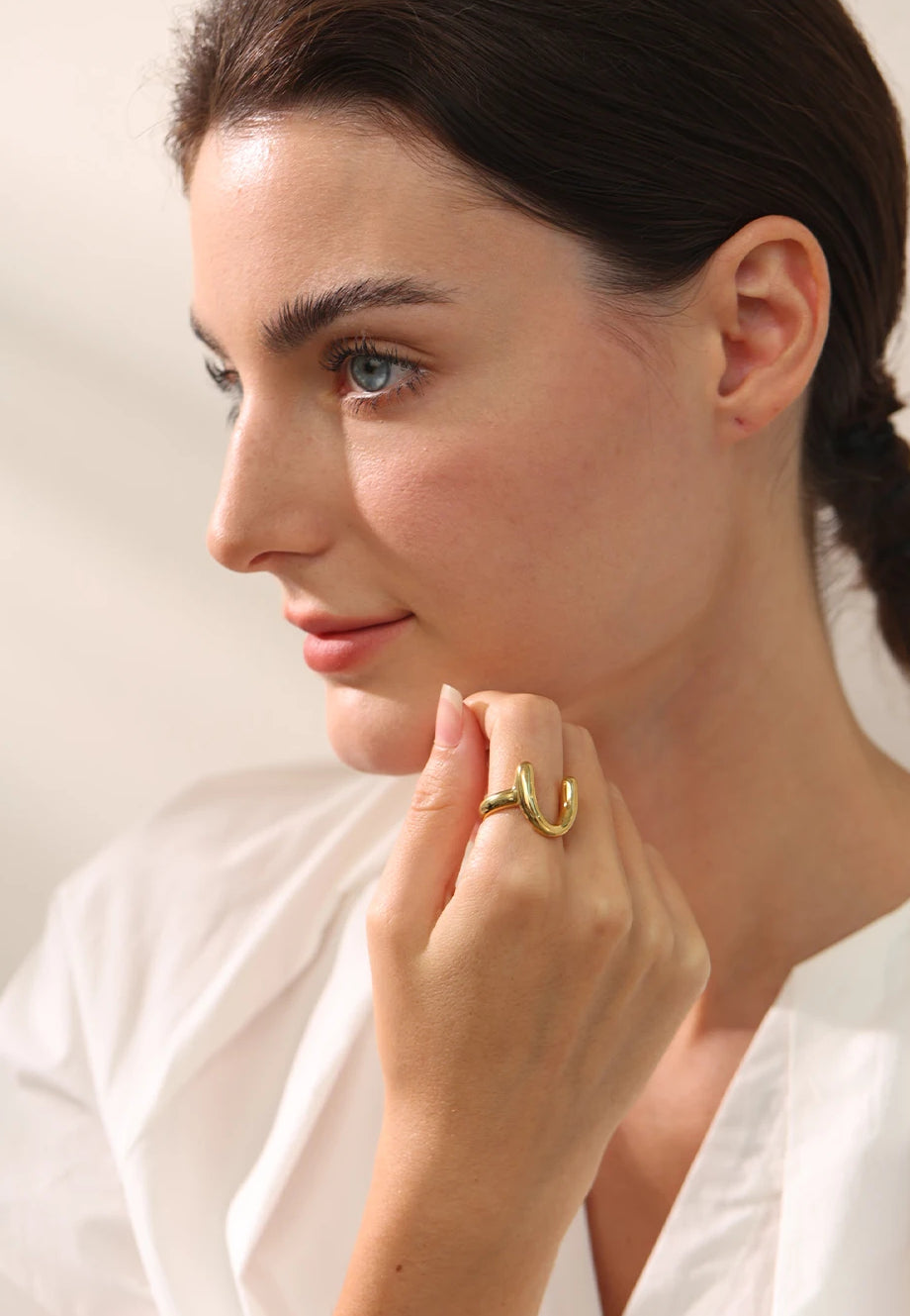 Minimalist Refined Textured Charm Ring - Ecru