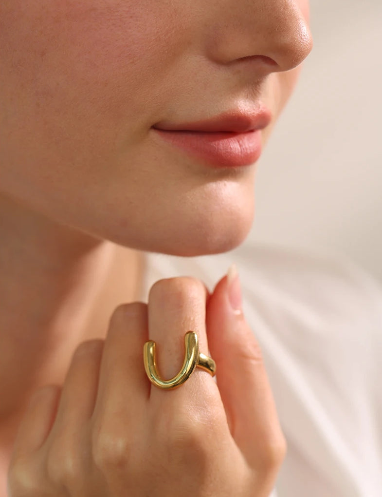 Minimalist Refined Textured Charm Ring - Ecru