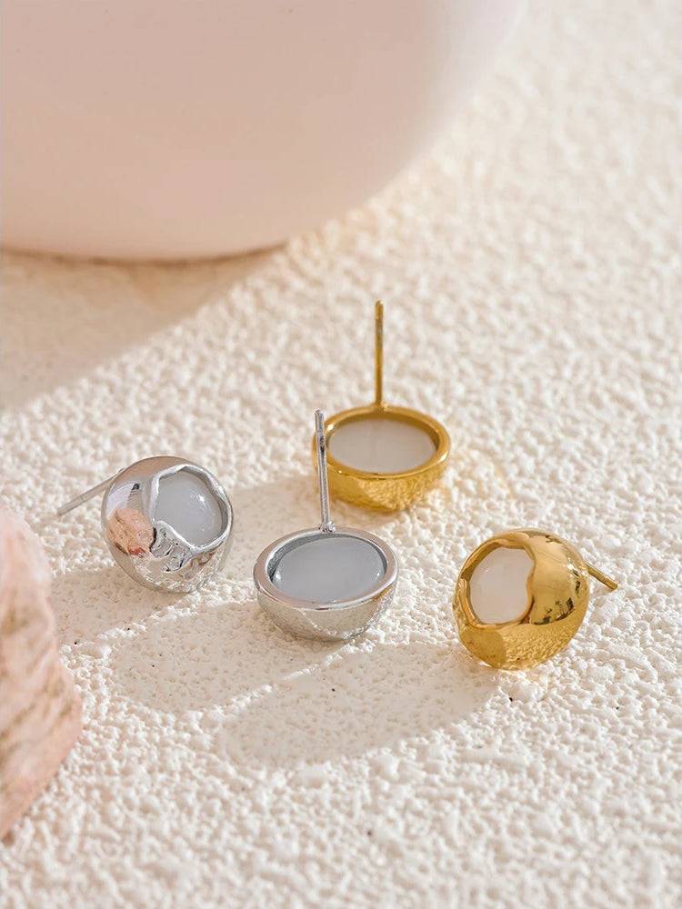 Natural Stone Premium Stud Earrings - Ecru