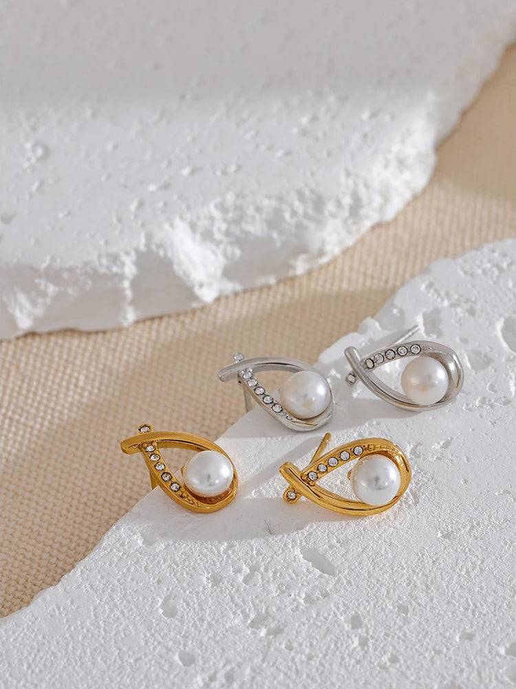 Premium Pearl Zircon Stud Earrings - Ecru