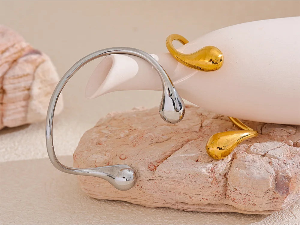 Shiny Minimalist Versatile Cuff Bracelet - Ecru
