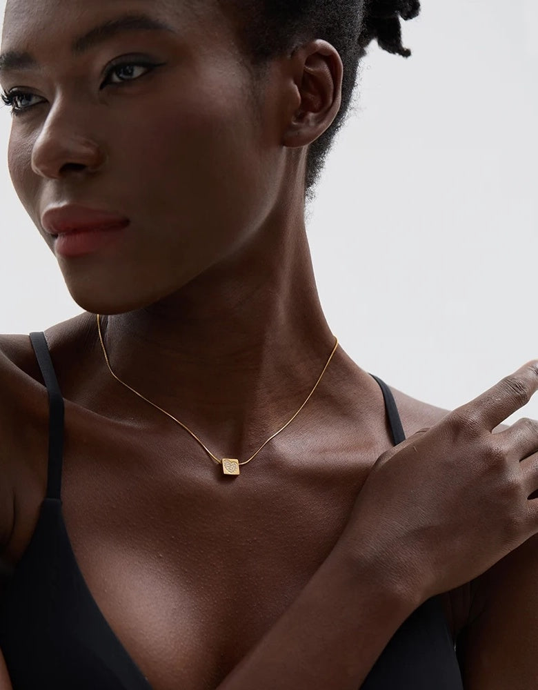 Square Heart Zircon Pendant Necklace - Ecru