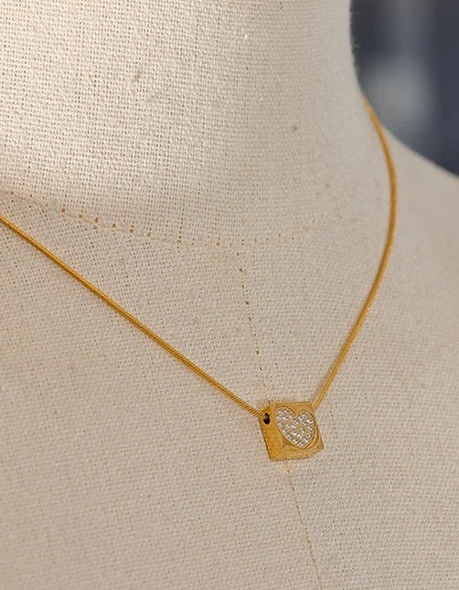 Square Heart Zircon Pendant Necklace - Ecru