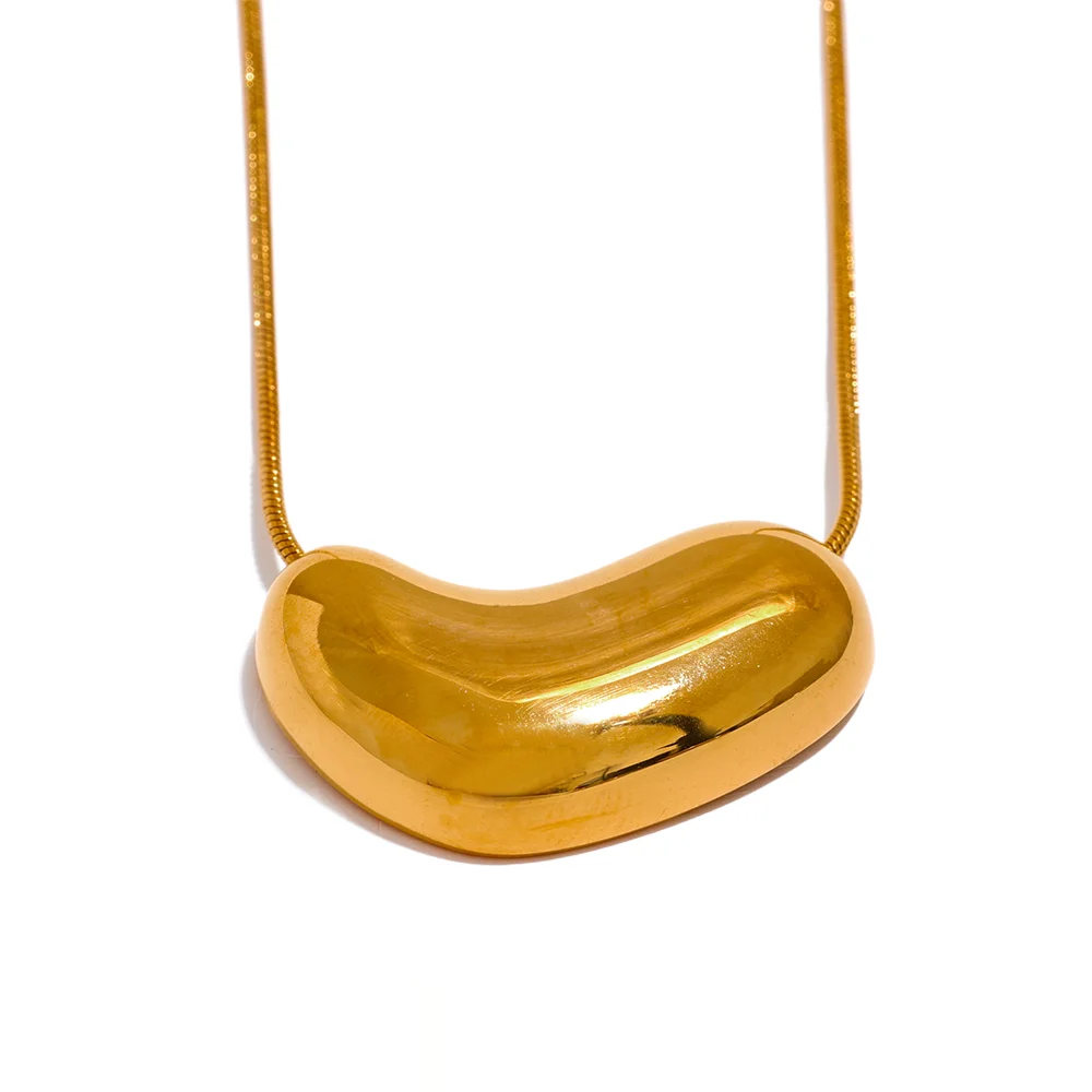 Stylish Texture Heart Pendant Necklace - Ecru