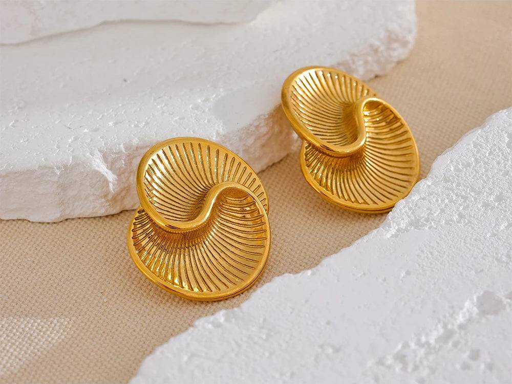 Textured Refined Shiny Stud Earrings - Ecru