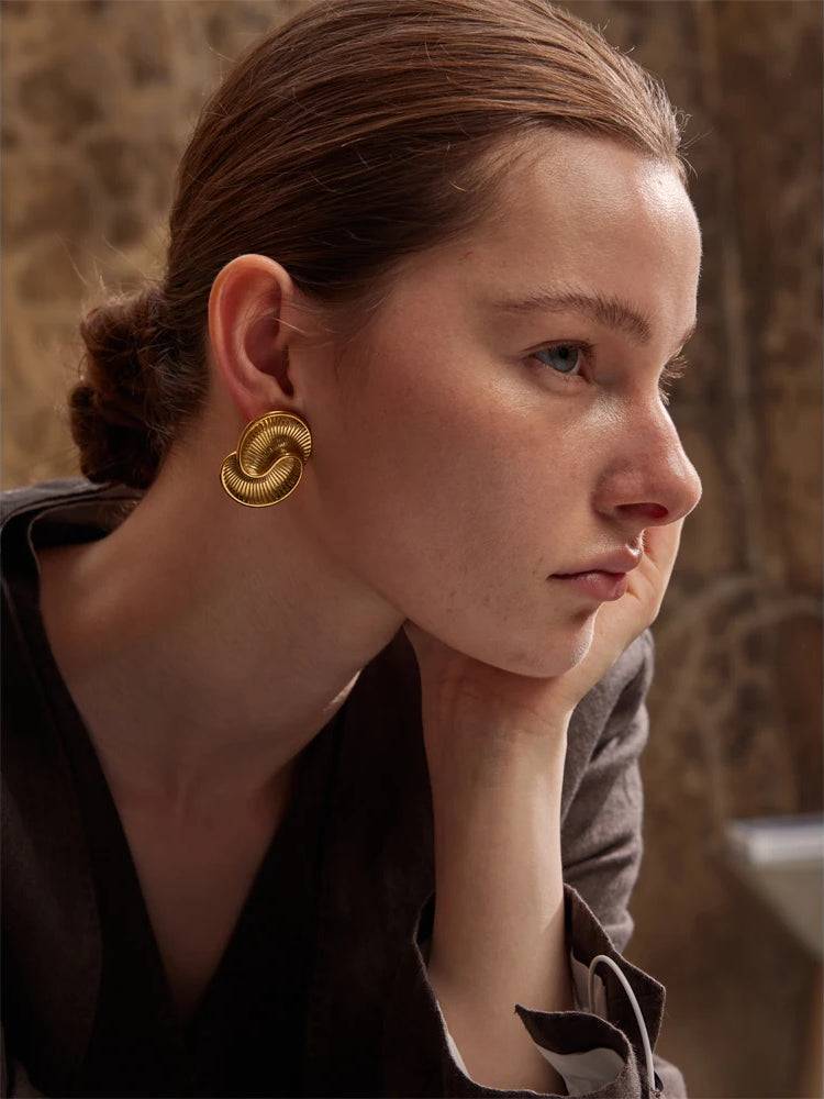 Textured Refined Shiny Stud Earrings - Ecru