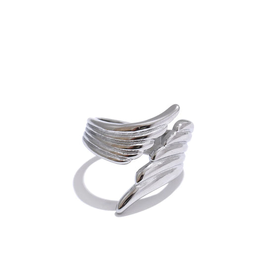 Timeless Chic Wing Statement Ring - Ecru