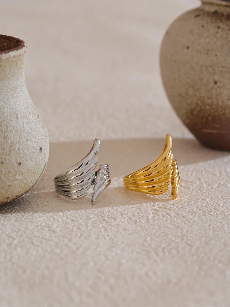 Timeless Chic Wing Statement Ring - Ecru
