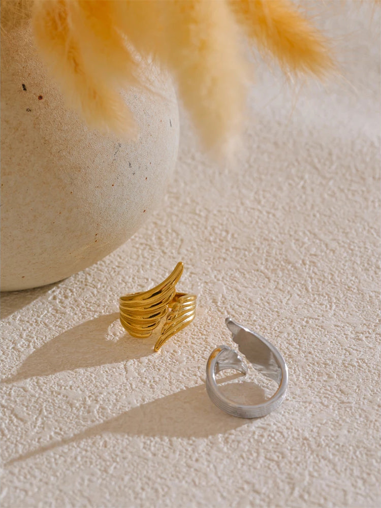 Timeless Chic Wing Statement Ring - Ecru