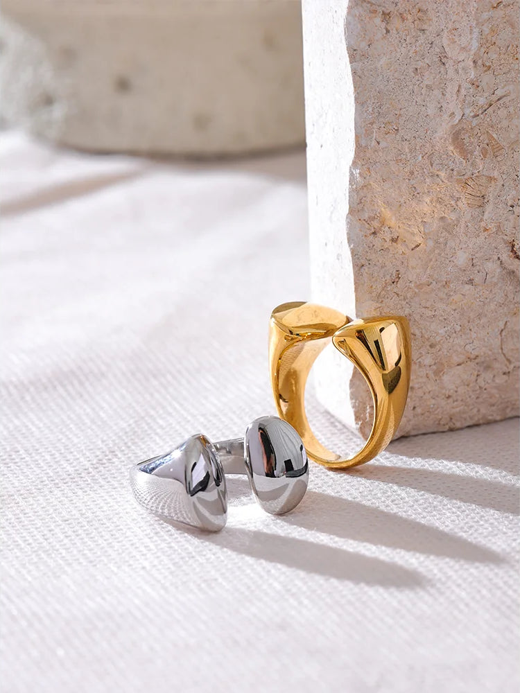 Timeless Chunky Modern Statement Ring - Ecru