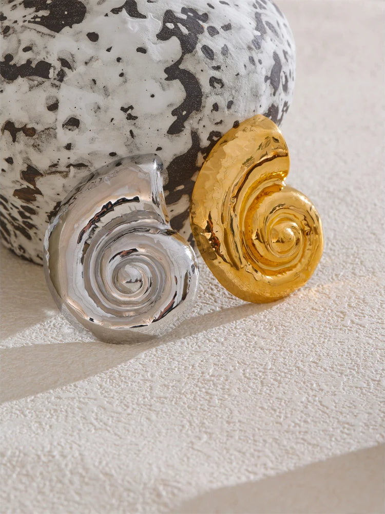 Timeless Elegant Chunky Statement Brooch - Ecru