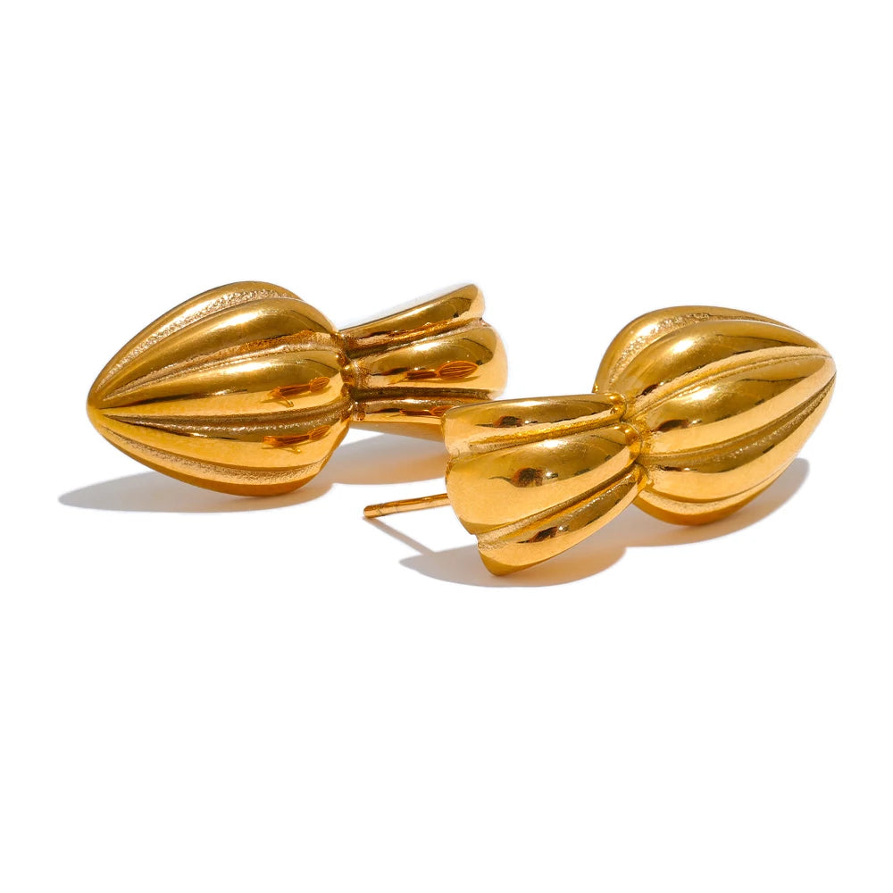 Timeless Textured Classic Stud Earrings - Ecru