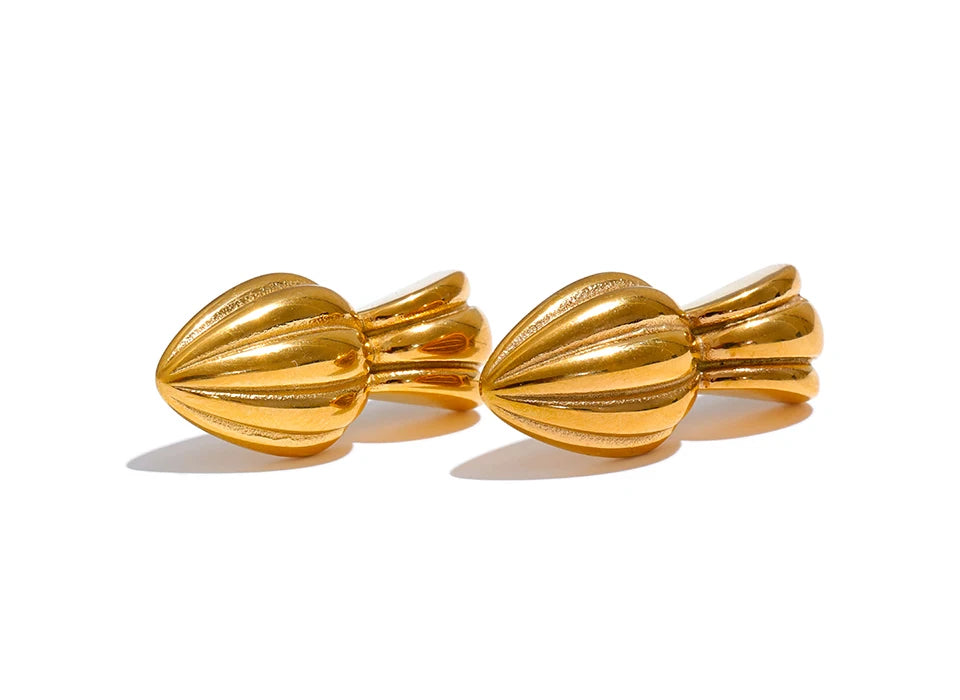 Timeless Textured Classic Stud Earrings - Ecru
