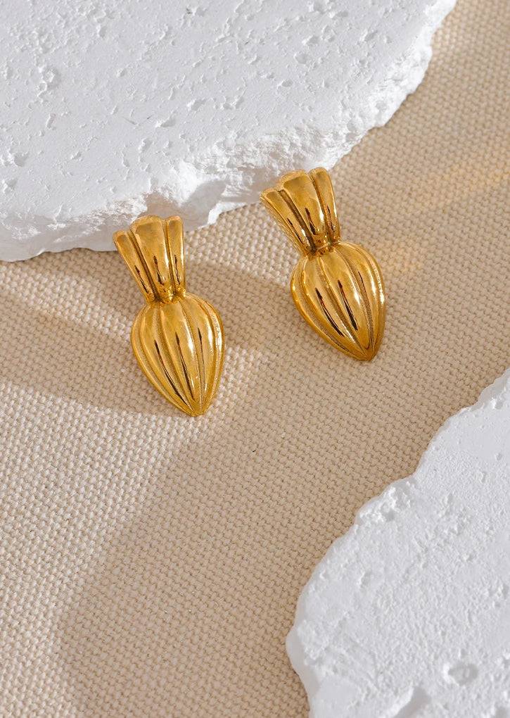 Timeless Textured Classic Stud Earrings - Ecru