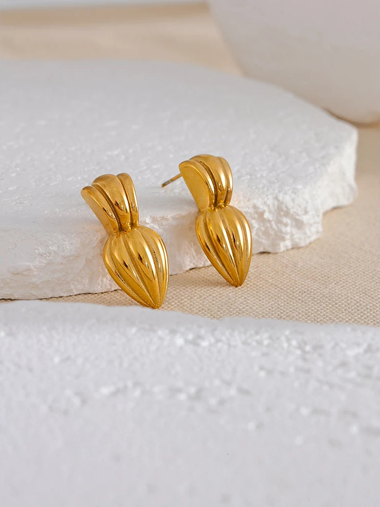 Timeless Textured Classic Stud Earrings - Ecru