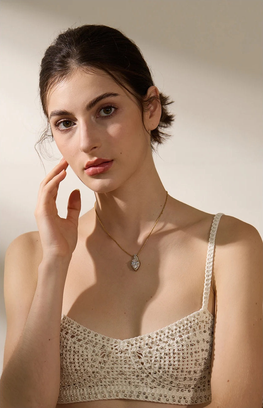 Transparent Cubic Zirconia Pendant Necklace - Ecru