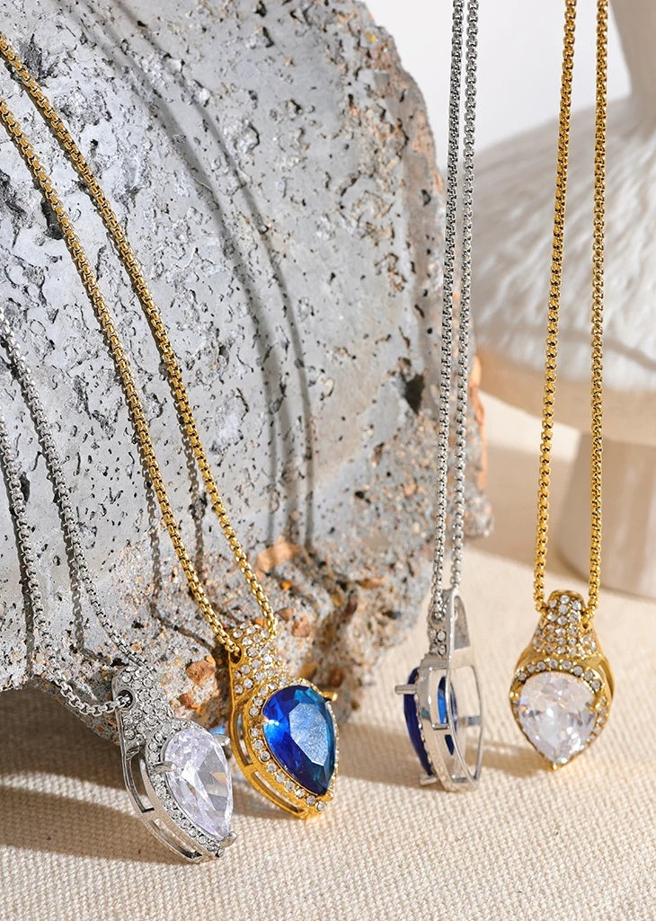 Transparent Cubic Zirconia Pendant Necklace - Ecru