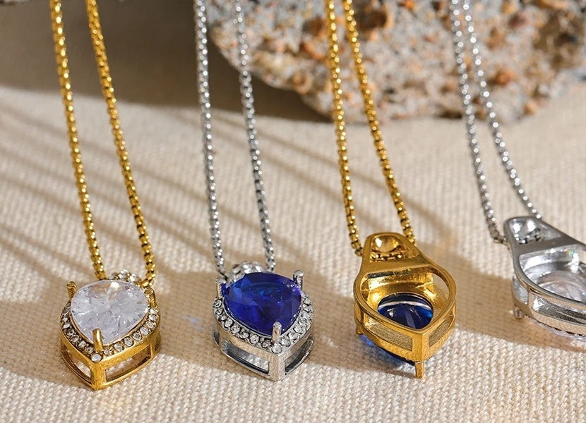 Transparent Cubic Zirconia Pendant Necklace - Ecru