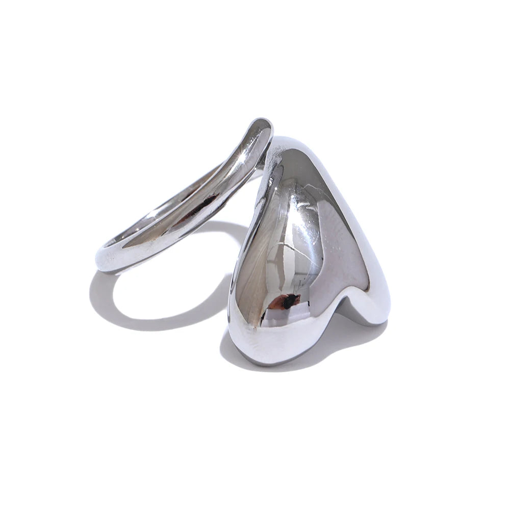 Trendy Heart Chunky Statement Ring - Ecru