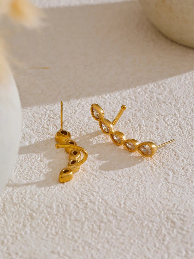 Trendy Zircon Modern Stud Earrings - Ecru