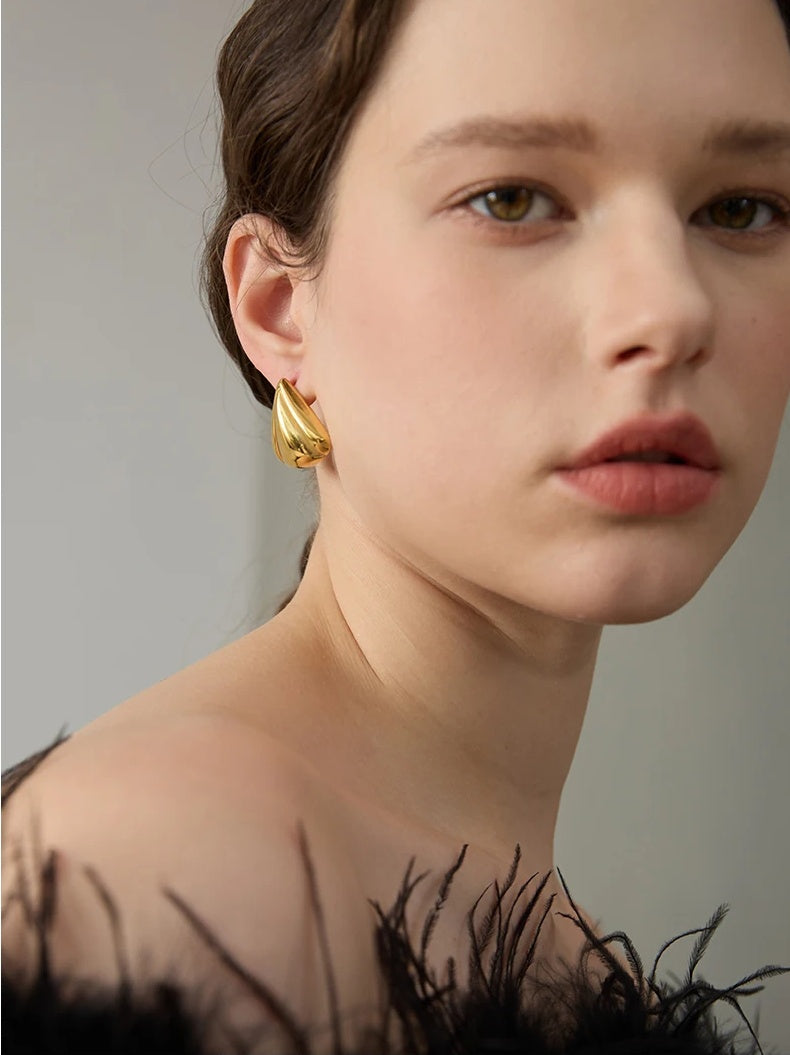 Triangle Versatile Daily Stud Earrings - Ecru