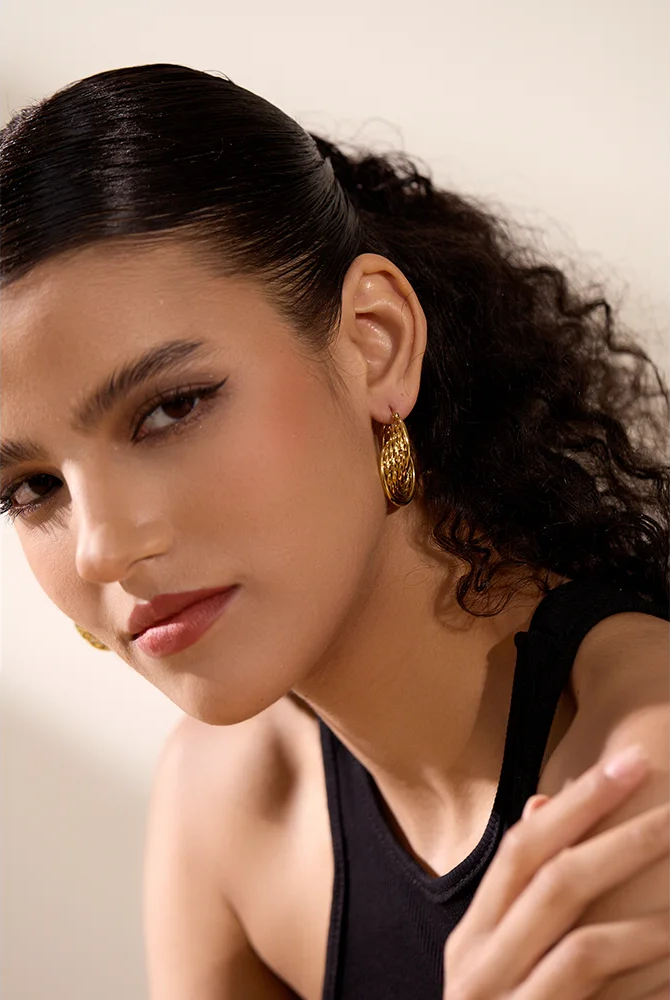 Twisted Hollow Fashion Statement Earrings - Ecru