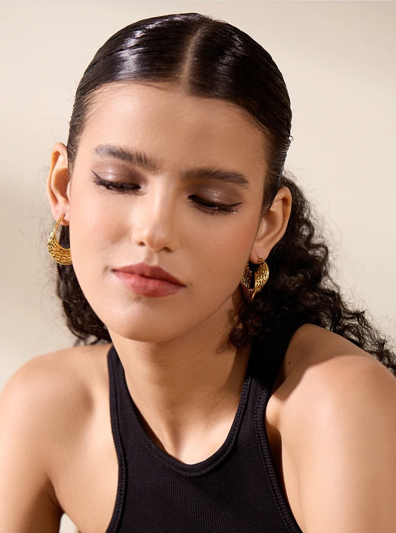 Twisted Hollow Fashion Statement Earrings - Ecru