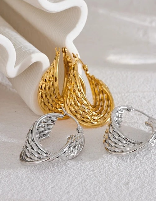 Twisted Hollow Fashion Statement Earrings - Ecru