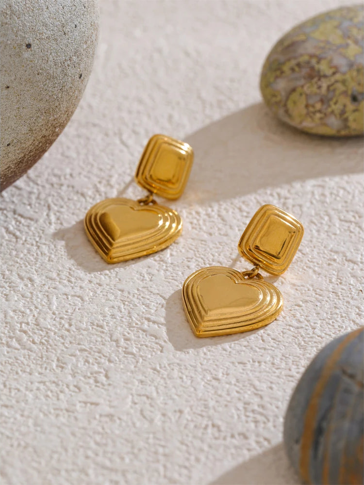 Unique Heart Dangle Statement Earrings - Ecru