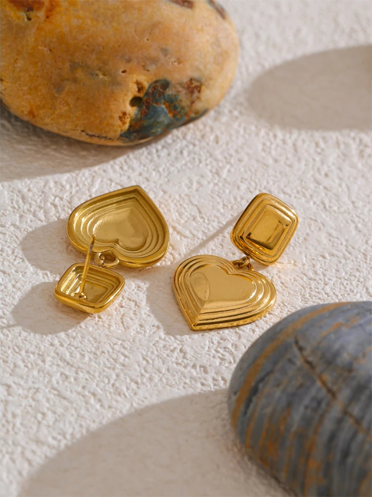 Unique Heart Dangle Statement Earrings - Ecru