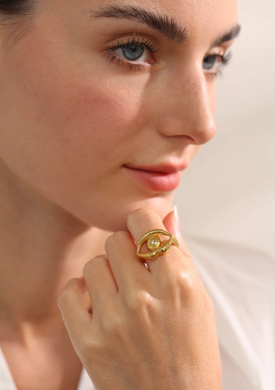 Versatile Zircon Statement Charm Ring - Ecru