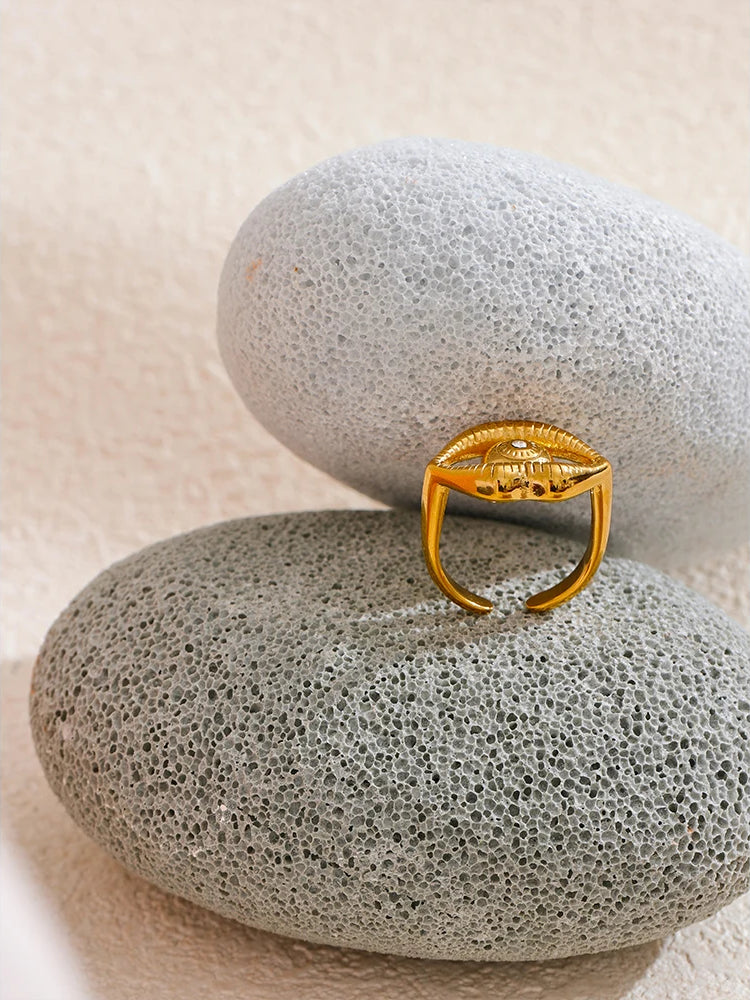 Versatile Zircon Statement Charm Ring - Ecru