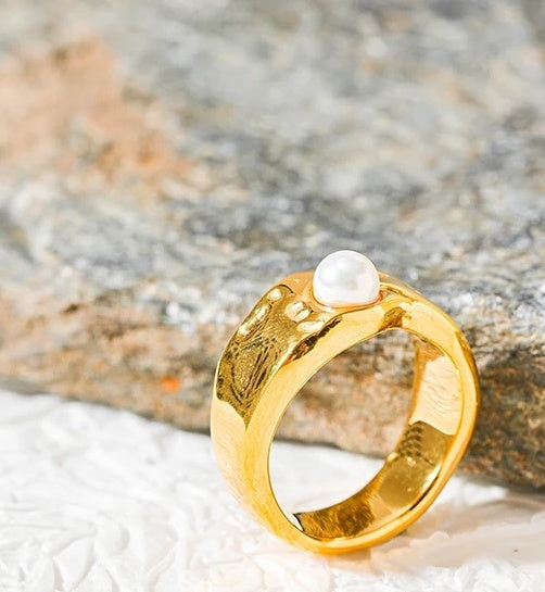 Vintage Imitation Pearls Texture Ring - Ecru