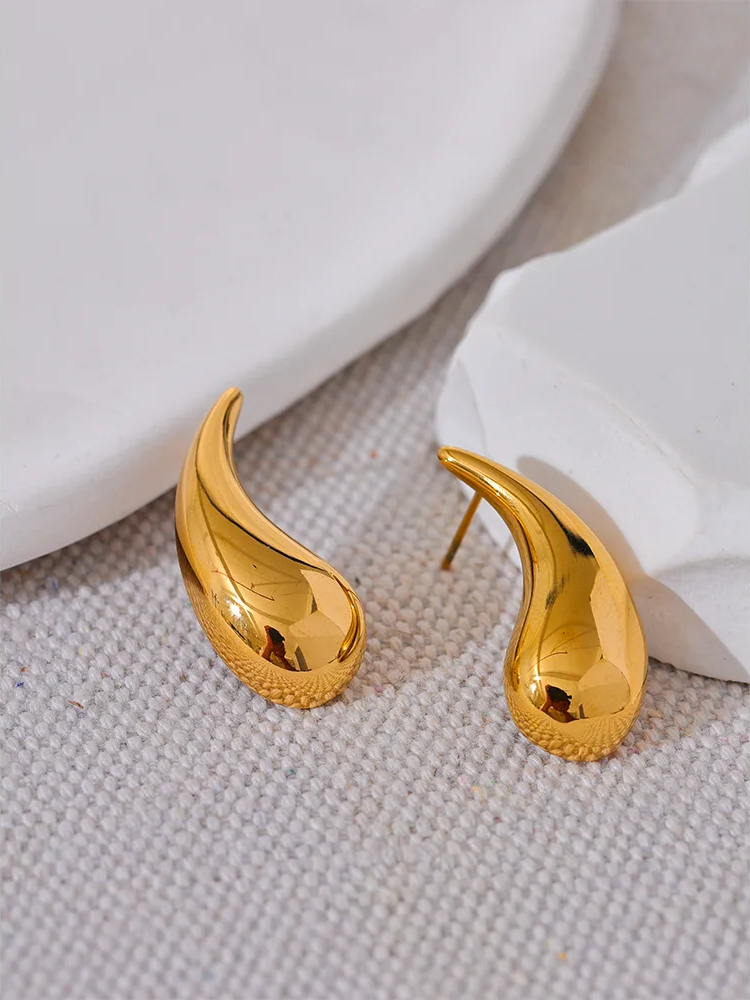 Water Drop Minimalist Stud Earrings - Ecru