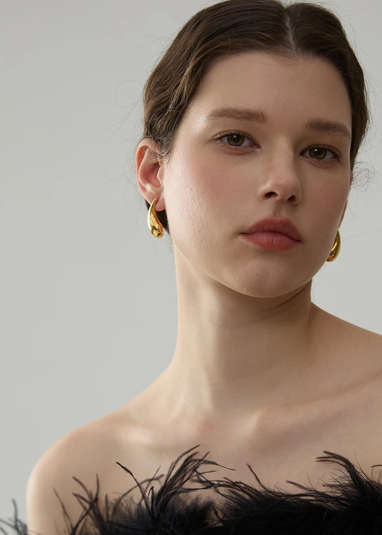 Water Drop Minimalist Stud Earrings - Ecru