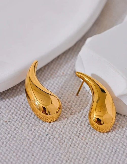 Water Drop Minimalist Stud Earrings - Ecru