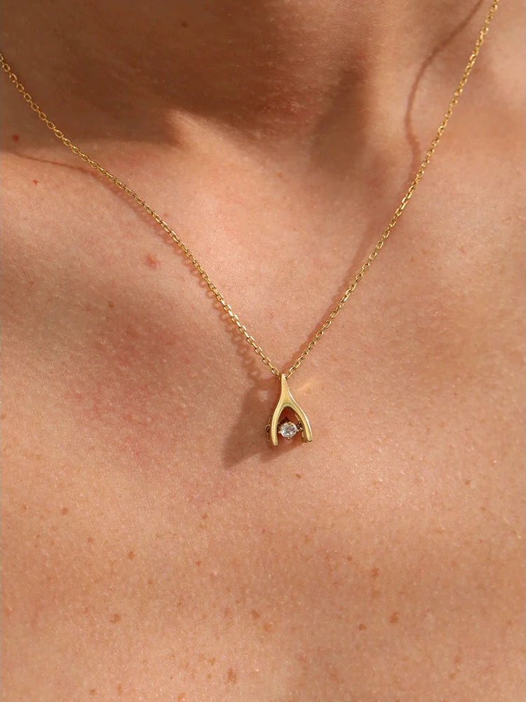 Zircon Elegant Minimalist Pendant Necklace - Ecru