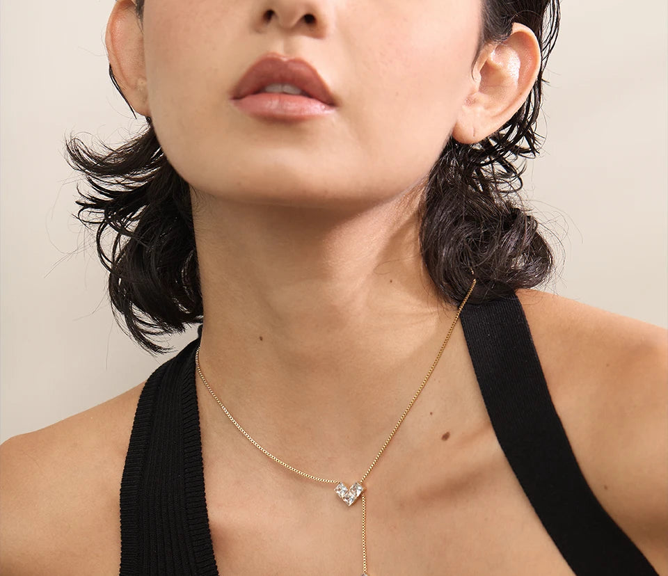 Zircon Heart Pendant Statement Necklace - Ecru