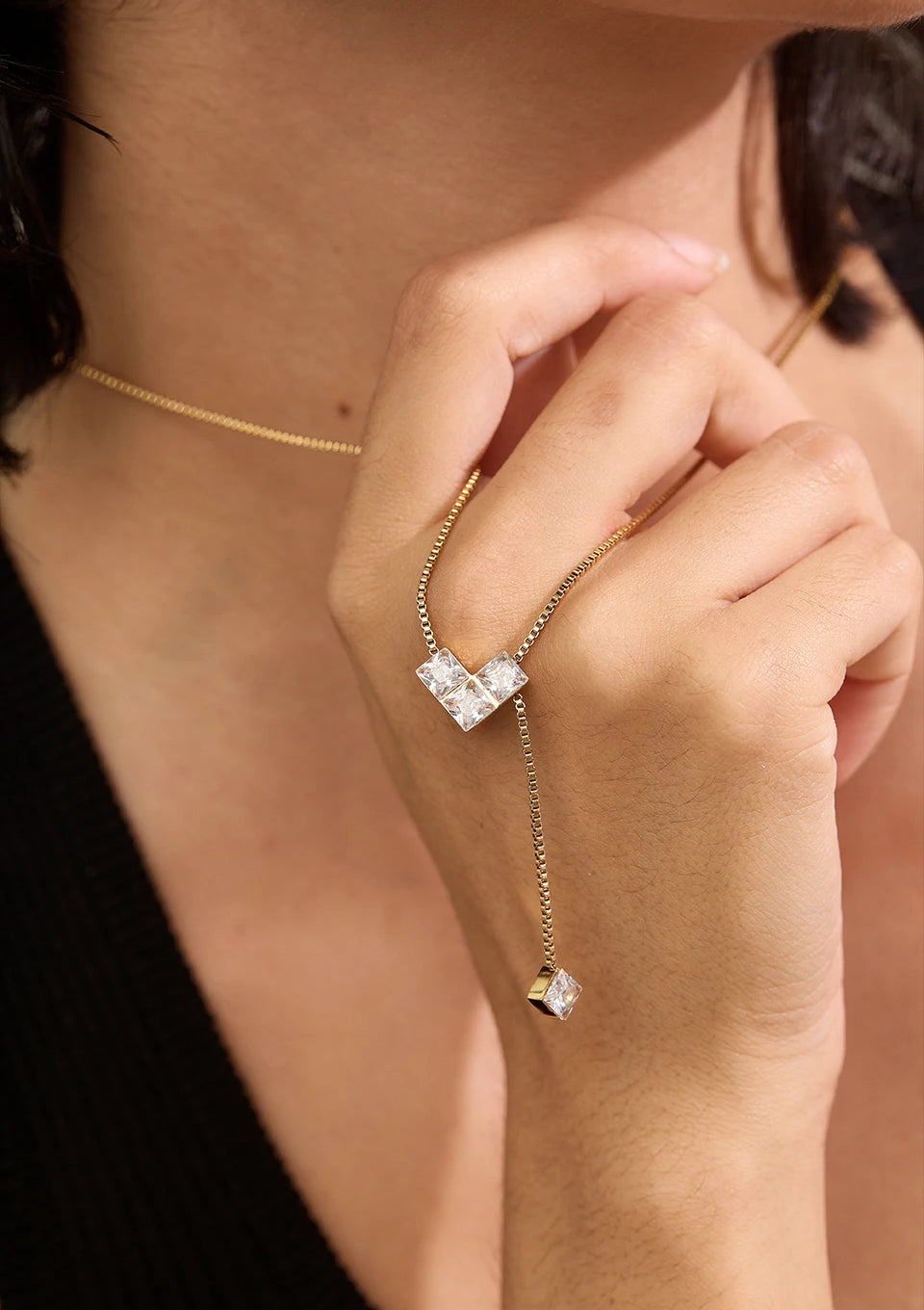 Zircon Heart Pendant Statement Necklace - Ecru